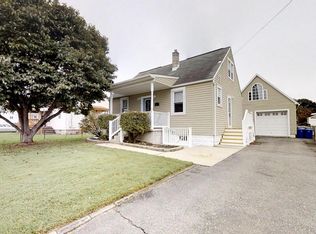 524 Bayside Dr, Baltimore, MD 21222
