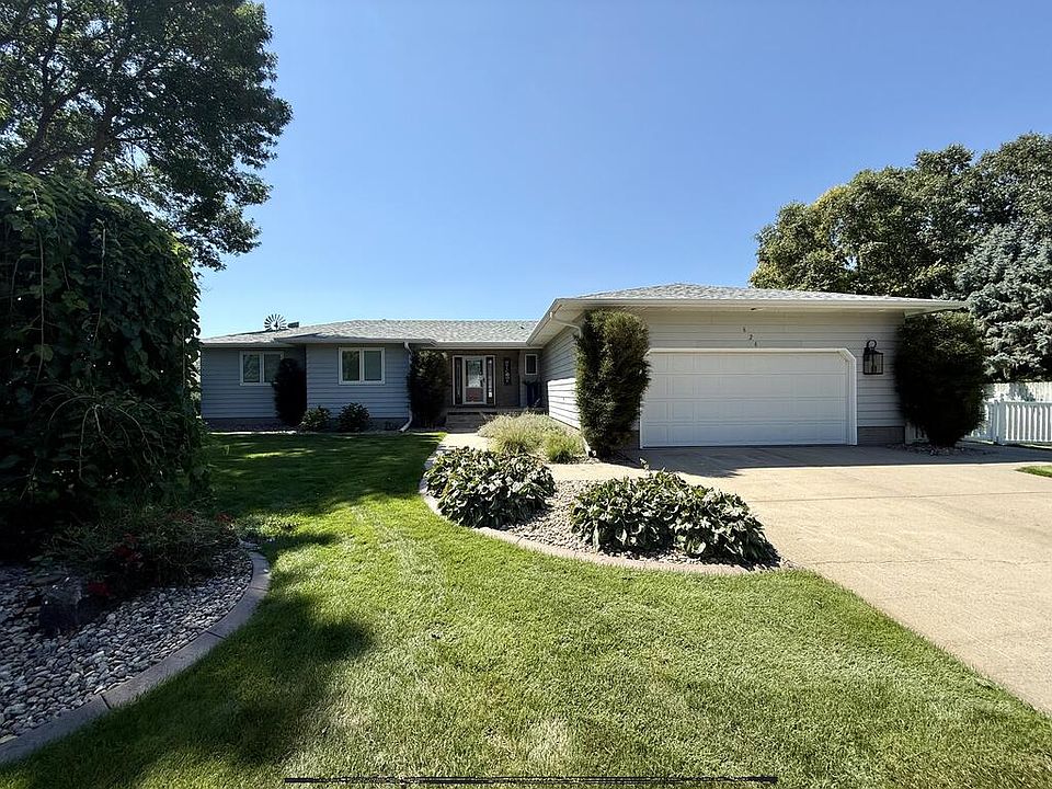 1st image of 624 Pheasant Pl