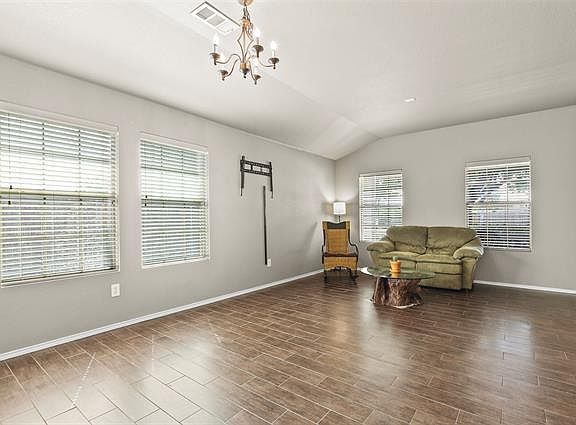 4th image of 9841 Sterlinghill Dr
