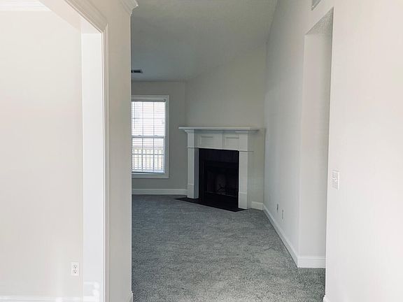 3rd image of 1216 Elmstead Dr