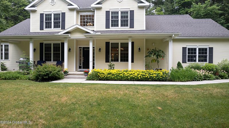 3rd image of 55 Ford Road