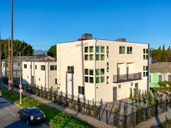 8414 S McKinley Ave, Los Angeles, CA 90001