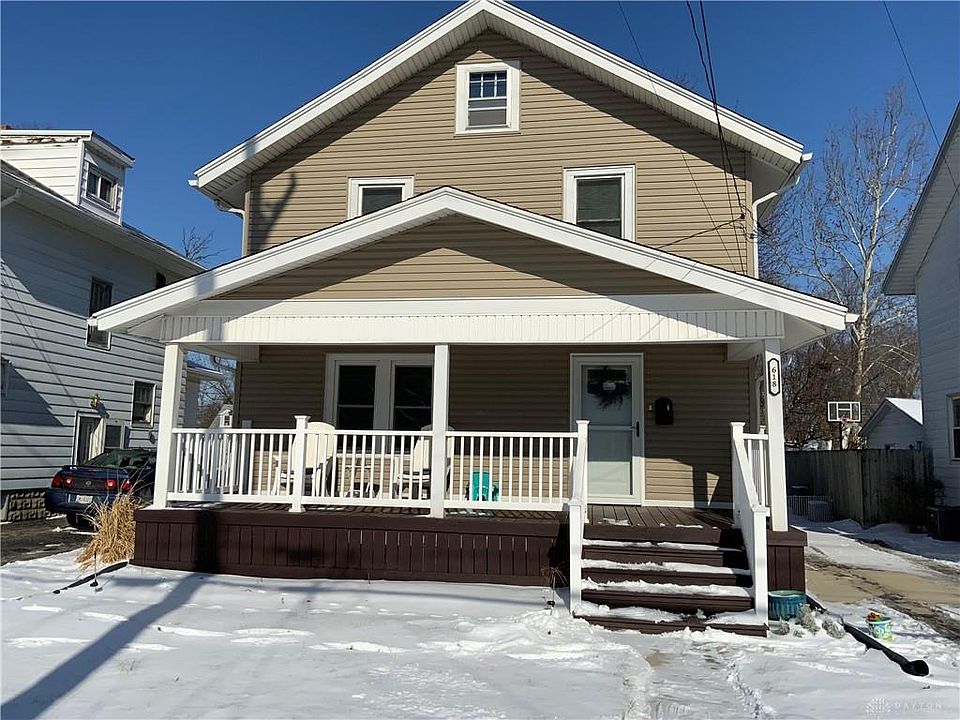 1st image of 618 W Grand Ave
