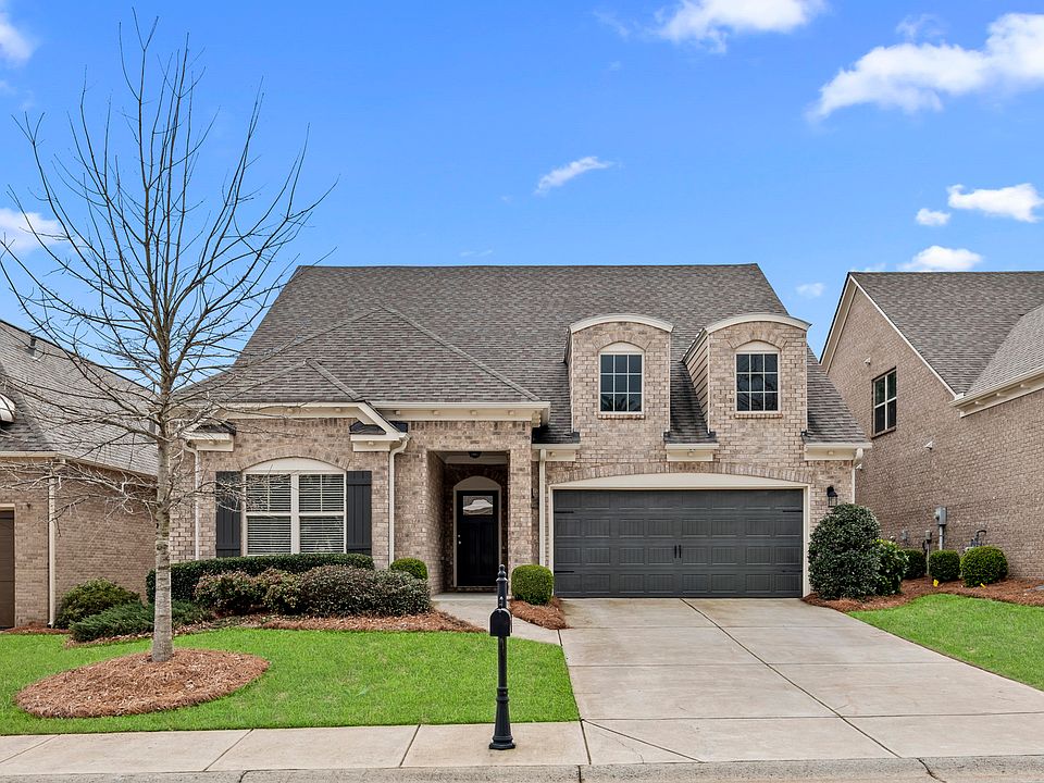 1st image of 215 Freelon Ln