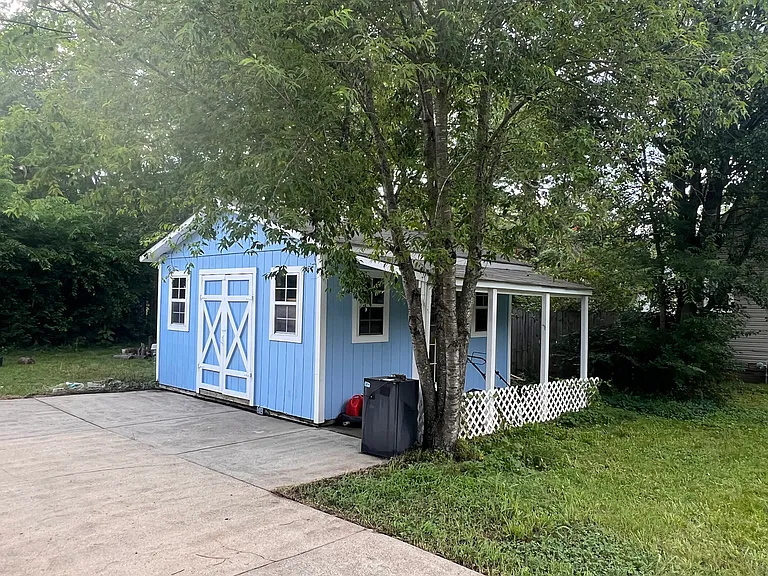 2507 Branch Pl — Photo 2