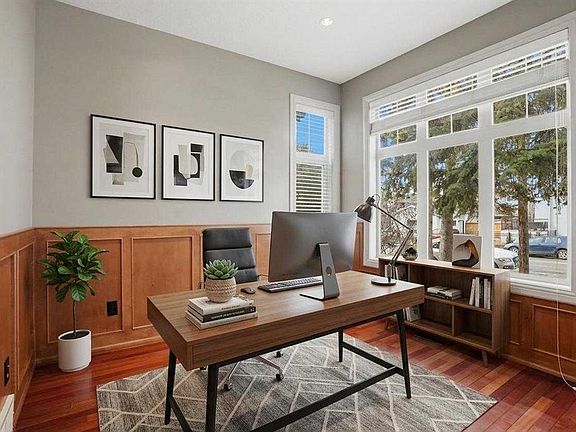 5th image of 4112 W 19th St SW