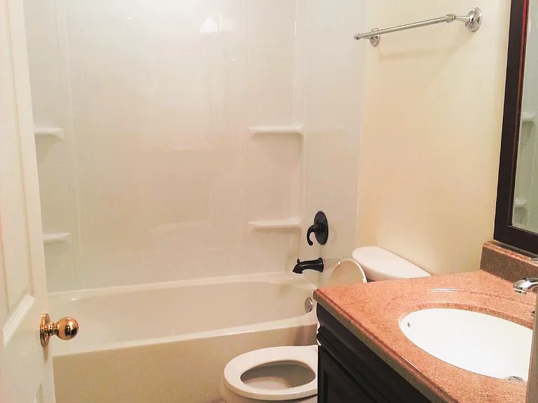 936 Hickman Rd #2 — Photo 8