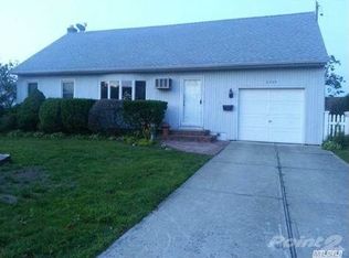 3359 Colony Dr, Baldwin, NY 11510