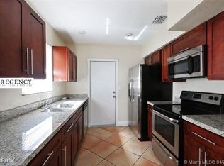 300 NW 193rd St, Miami Gardens, FL 33169