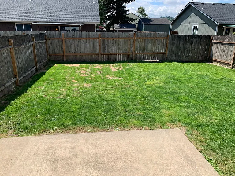 129 Villa Rd — Photo 17