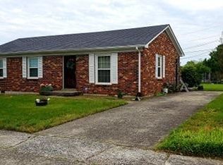 324 Royalty Dr, Nicholasville, KY 40356