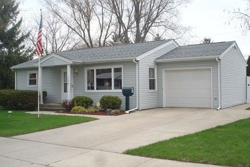 1st image of 1128 Macarthur Dr