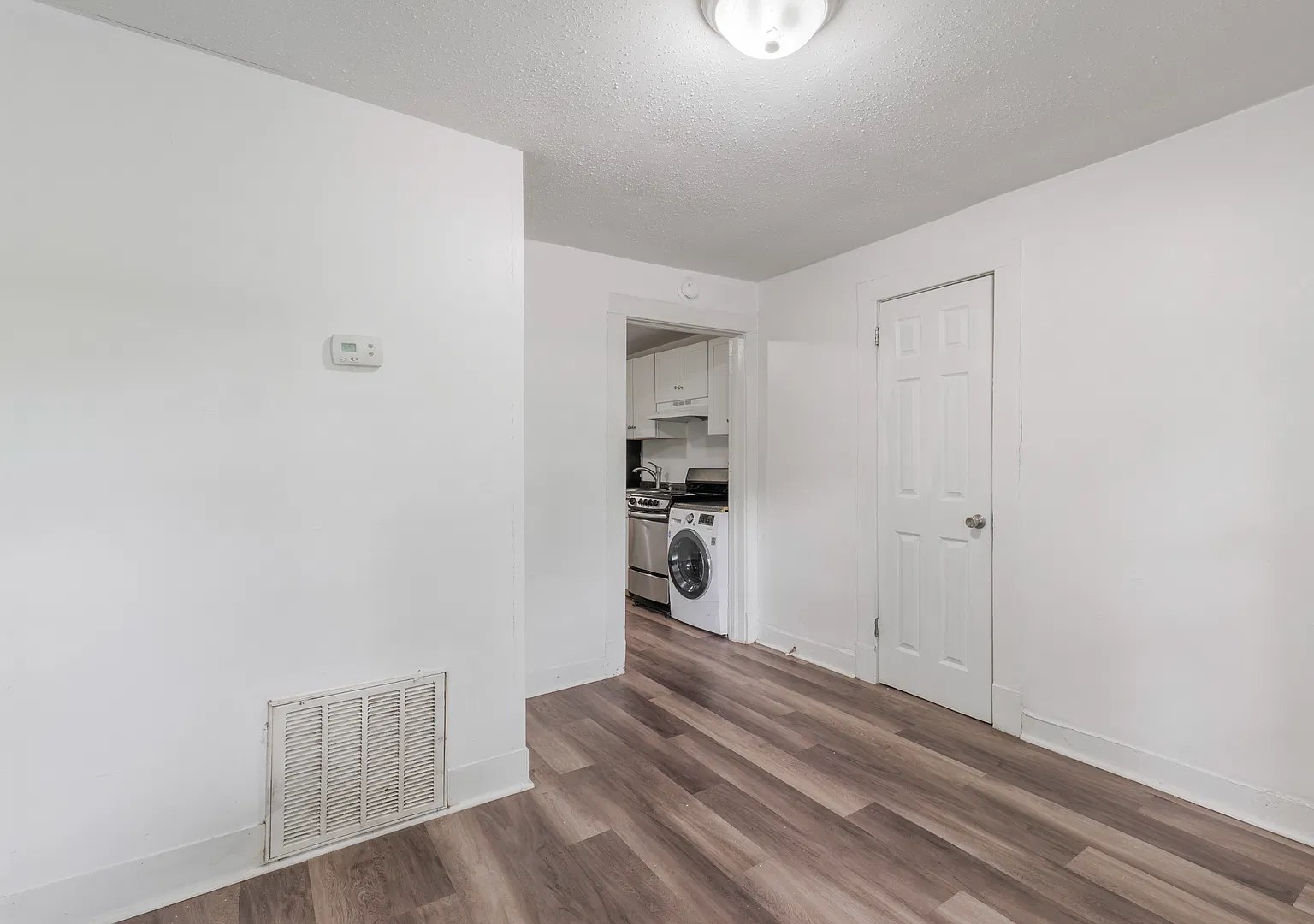 Cozy 1 bedroom apartment in Church Hill — Photo 4