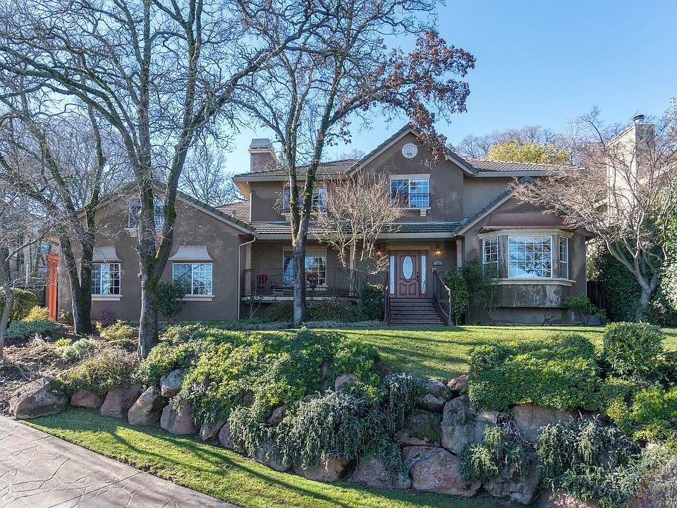 1st image of 717 Knight Ln
