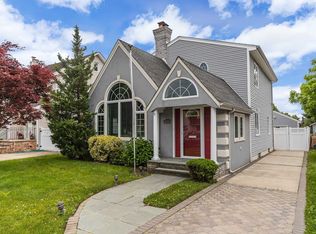 518 Wateredge Ave, Baldwin, NY 11510