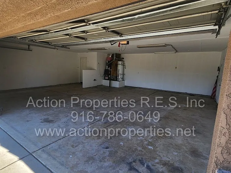 1057 Shenencock Way — Photo 30