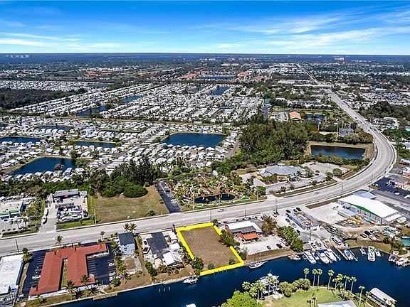 3rd image of 17721 San Carlos BLVD