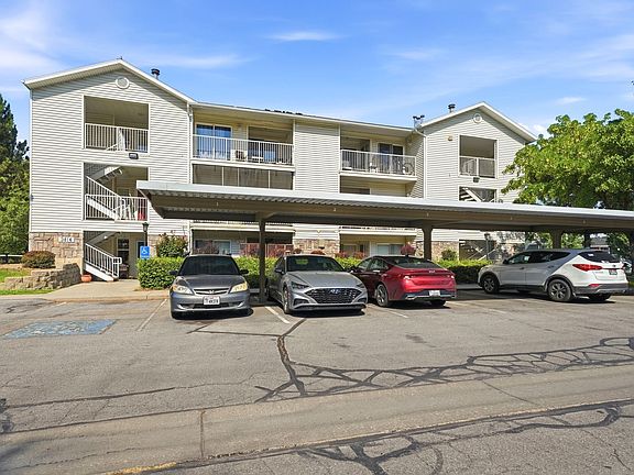 3rd image of 3808 S Big River Way Unit 1
