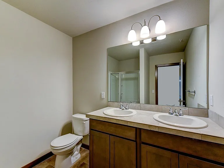 Silver Creek Apartment Homes — Photo 19