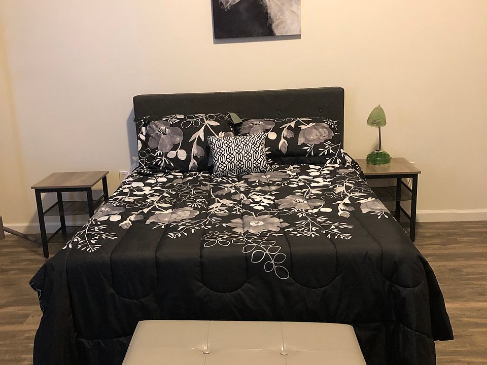 queen bed
