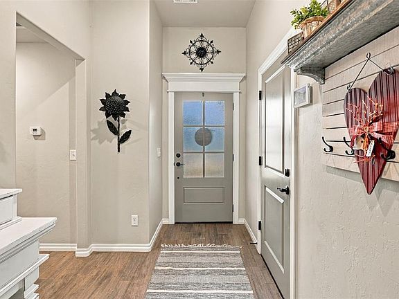 5th image of 16029 Villa Valeria Way