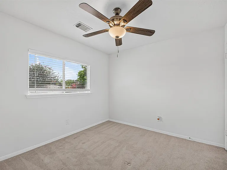 1806 Oak Ridge Dr — Photo 32