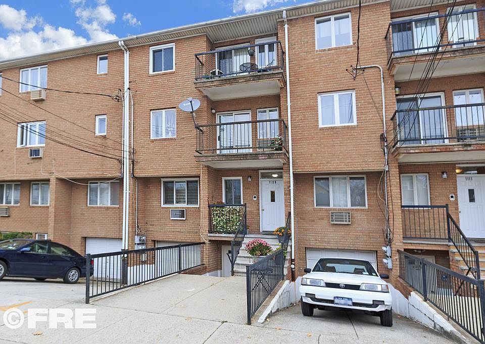 1st image of 1109 E 93rd St #301
