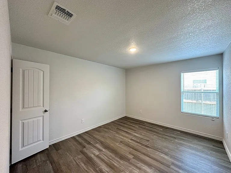 117A Dolphin Dr — Photo 15
