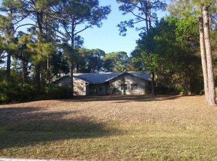 8390 Hidden Pines Rd, Fort Pierce, FL 34945