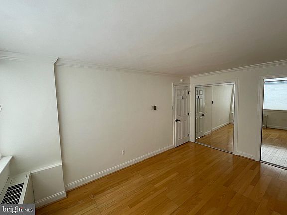 5th image of 4401 Lee Hwy APT 46