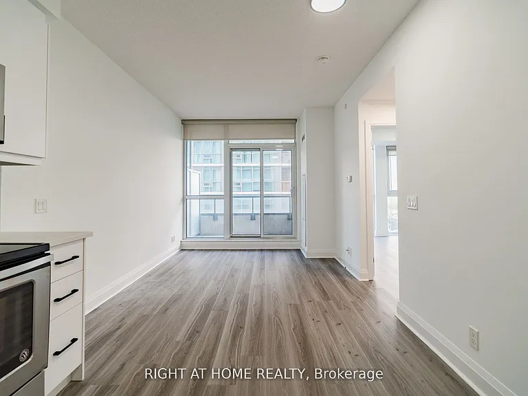 15 Zorra St #901 — Photo 14