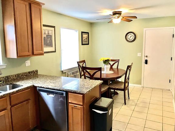 5th image of 4344 Grace St #1