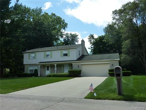 2nd image of 29961 Valley Side Dr