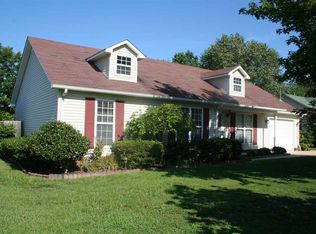 1021 Sir James Ave, Dyersburg, TN 38024