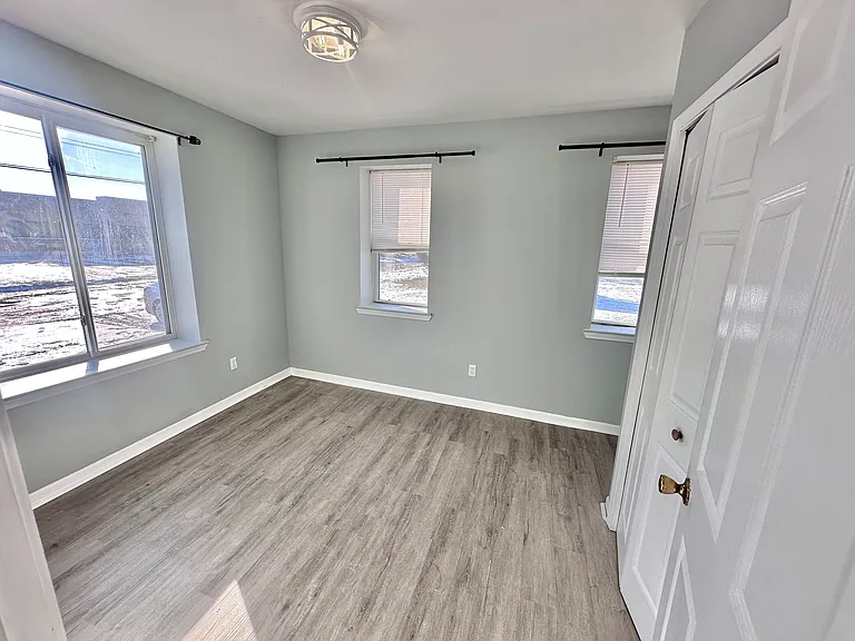 1751 Clara St — Photo 10