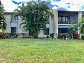 1115 Green Pine Blvd