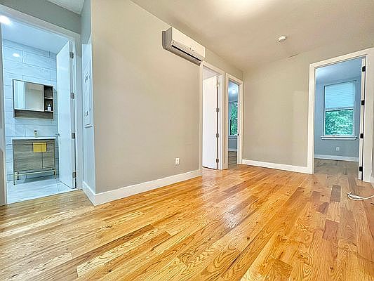 1st image of 115 Park Ave #2A