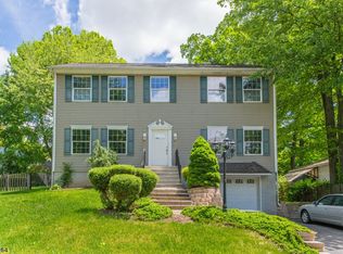 61 Tomahawk Trl, Denville, NJ 07834