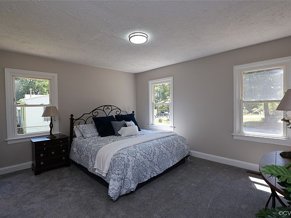 4th image of 2407 Lamberts Ave