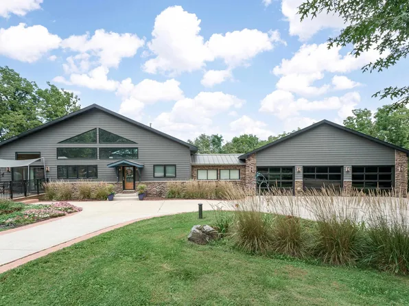W12103 Van Ness Rd, Lodi, WI 53555