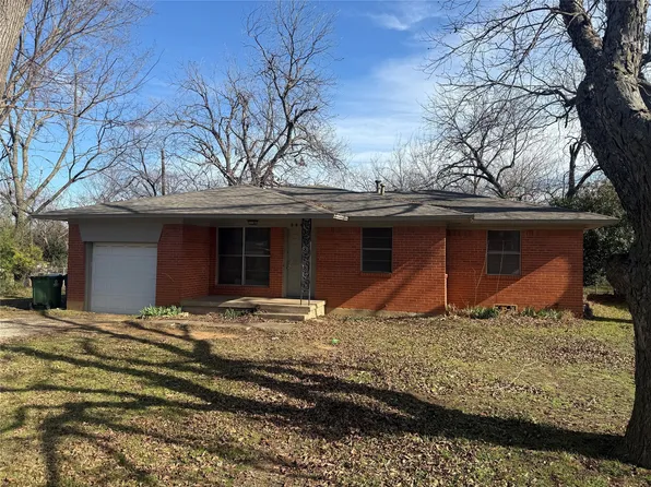 504 Hill St, Aubrey, TX 76227