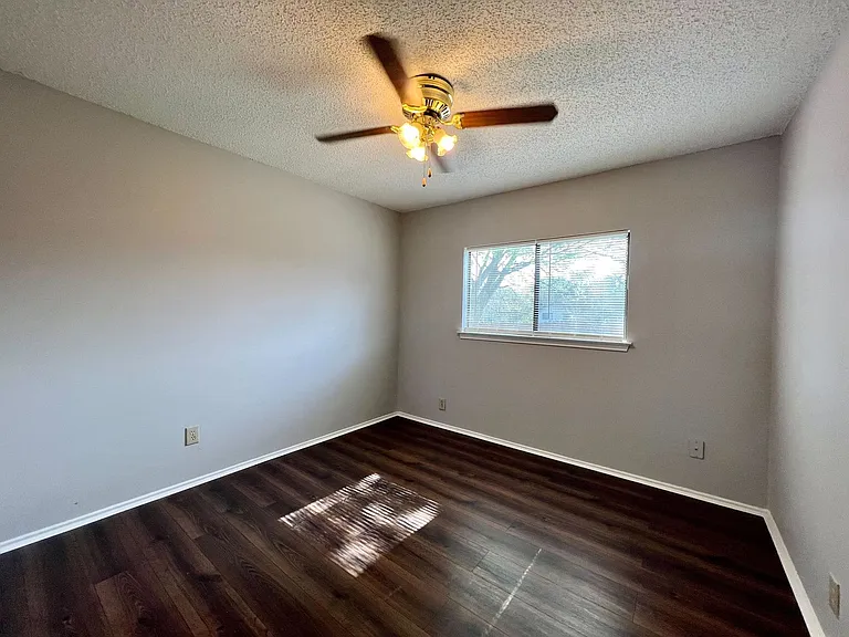 8626 Serene Ridge Dr — Photo 17