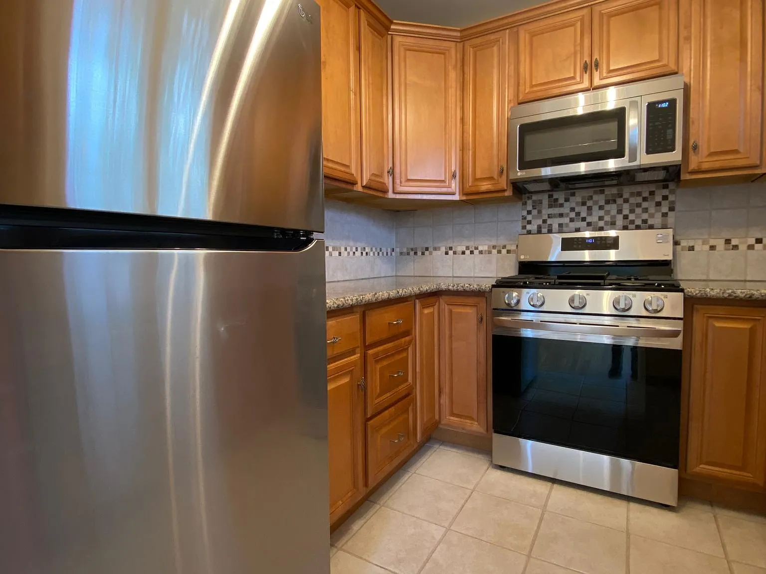 1 bed, 800 sqft, $2,575 — Photo 3