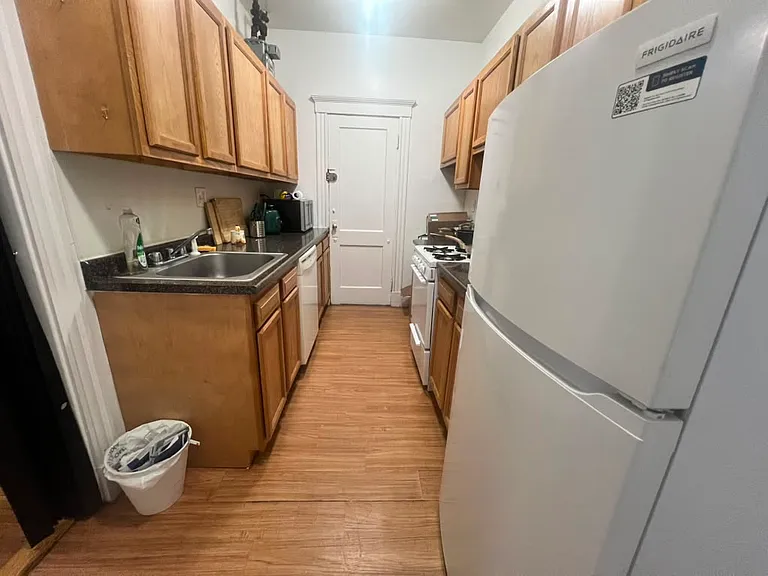 235 Park Dr #34 — Photo 8