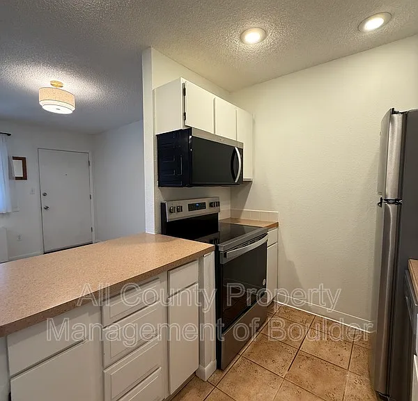 3000 Colorado Ave #B-206 — Photo 7