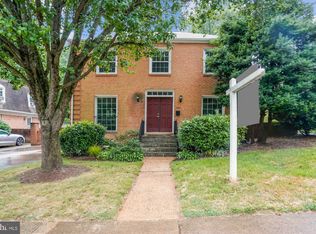 2248 Military Rd, Arlington, VA 22207
