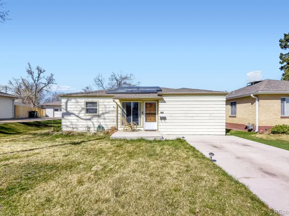 4745 S Logan Street, Englewood, CO 80113