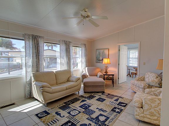 3rd image of 5395 SE 64th Terrace