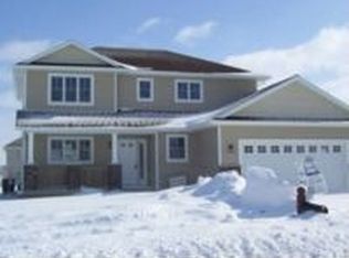 701 Hoel Ave, Stoughton, WI 53589