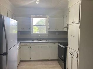 1644 Pine St, West Columbia, SC 29172